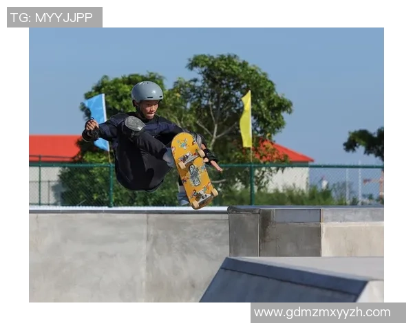 武汉滑板队包夹现象解析与滑板文化的深度探讨 武汉滑板队包夹现象解析与滑板文化的深度探讨